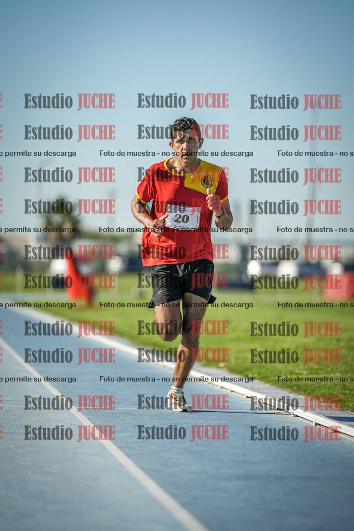 Fotos de los 3000 m llanos de varones
