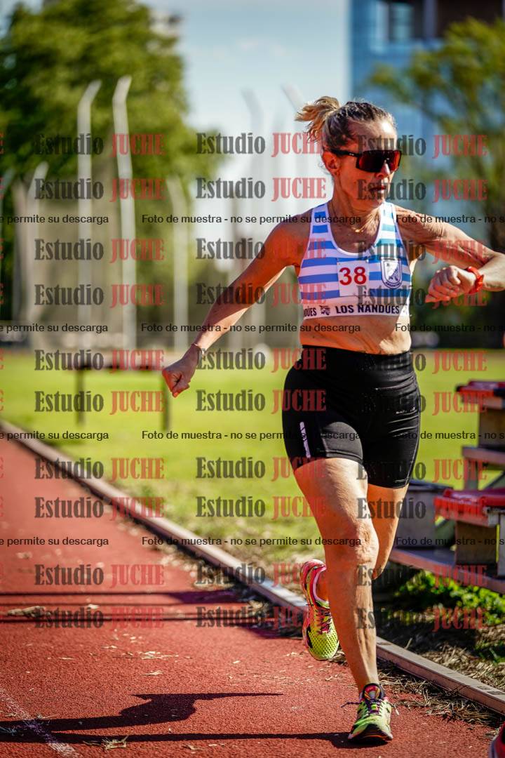 Fotos de los 5000 m llanos de mujeres y varones