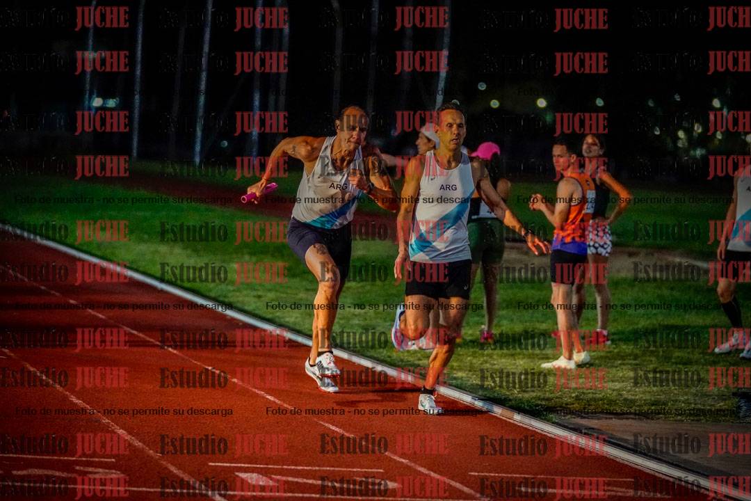 Fotos de las postas 4x400 m mixtas