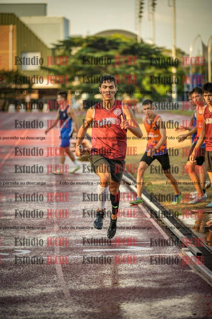 Fotos de las Postas 4x400 m de varones