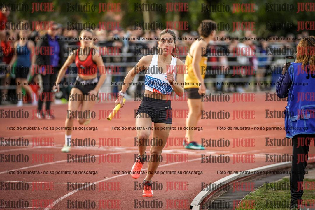 Fotos de las Postas 8x300 m mixta