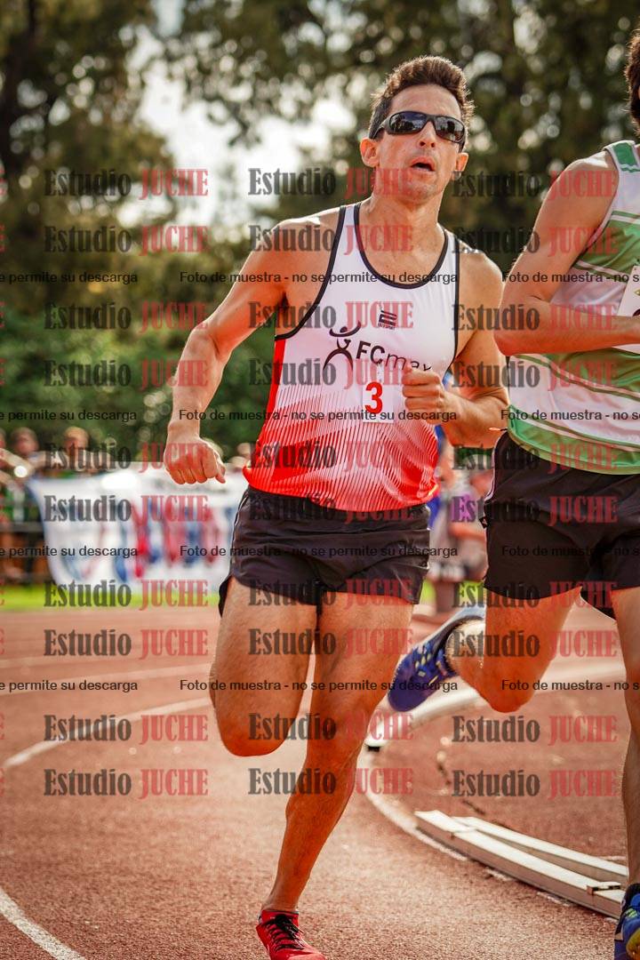 Fotos de los 800 m llanos de varones