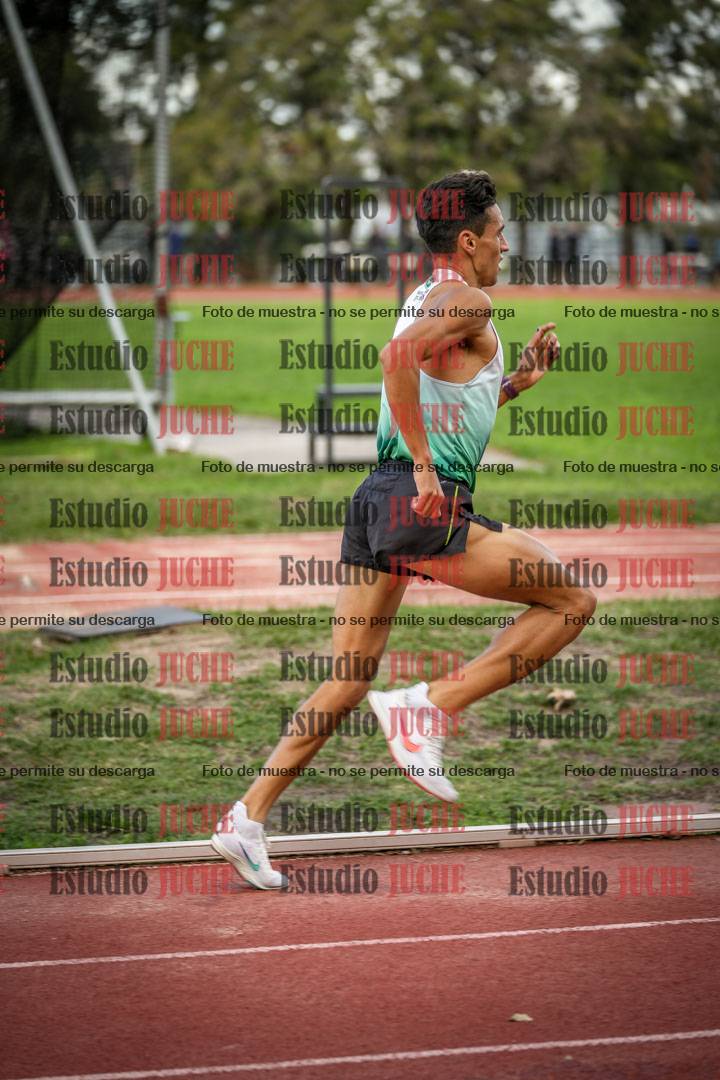 Fotos de los 3000 m llanos de varones