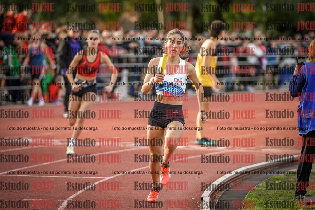 Fotos de las Postas 8x300 m mixta