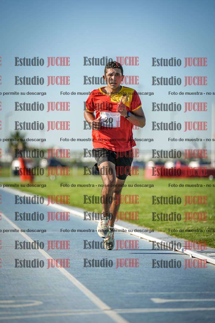 Fotos de los 3000 m llanos de varones