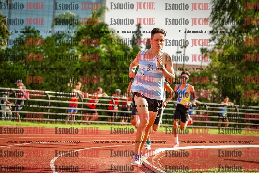 Fotos de los 3000 m llanos de varones