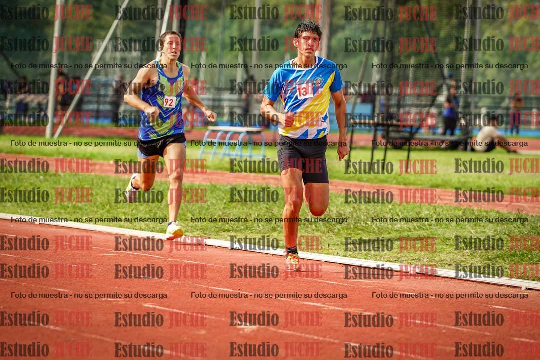 Fotos de los 800 m llanos de varones