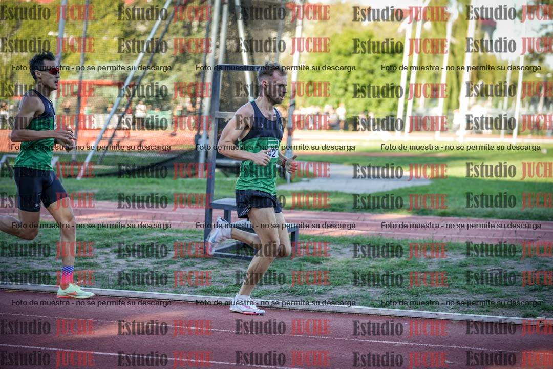 Fotos de los 3000 m llanos de varones