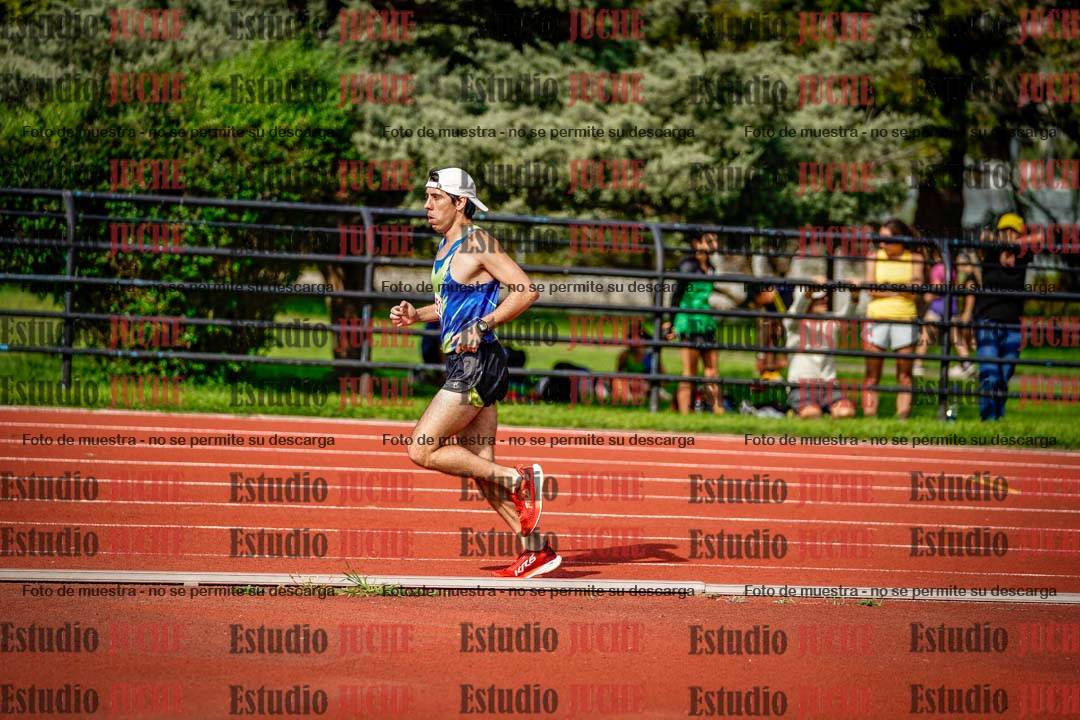 Fotos de los 3000 m llanos de varones