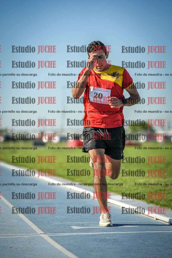 Fotos de los 3000 m llanos de varones