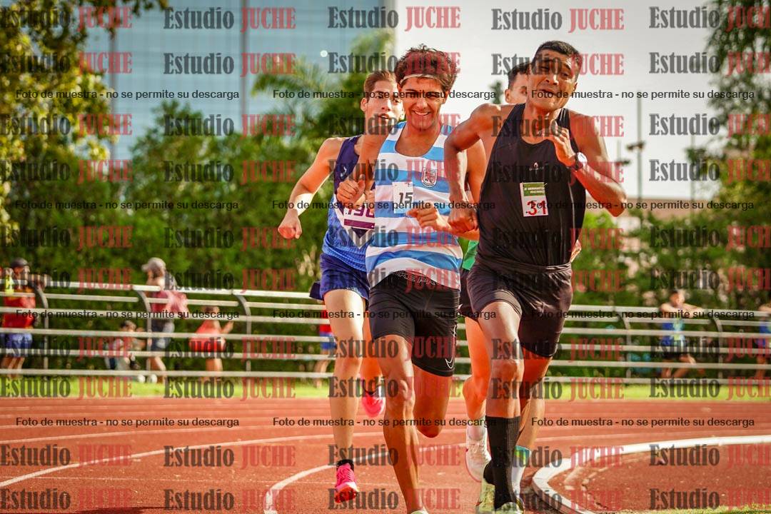 Fotos de los 3000 m llanos de varones