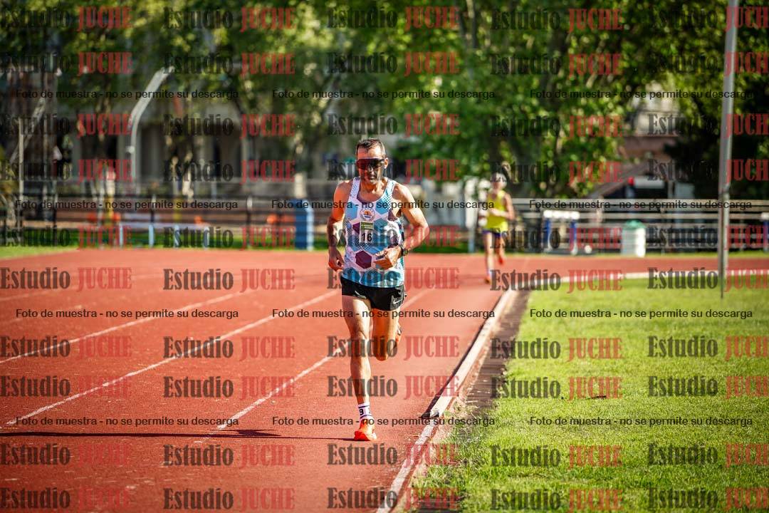 Fotos de los 5000 m llanos de mujeres y varones