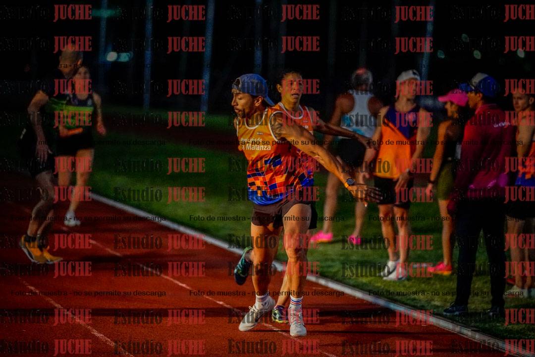 Fotos de las postas 4x400 m mixtas