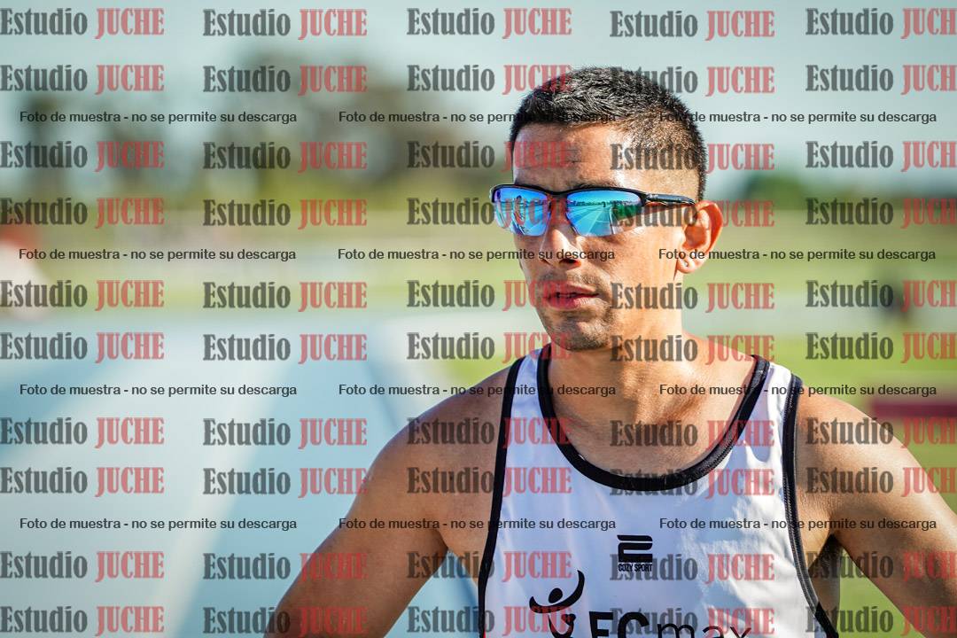 Fotos de los 3000 m llanos de varones