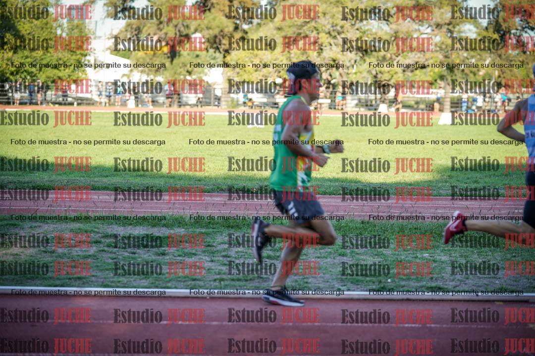 Fotos de los 3000 m llanos de varones