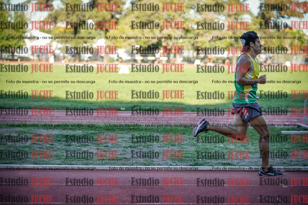 Fotos de los 3000 m llanos de varones
