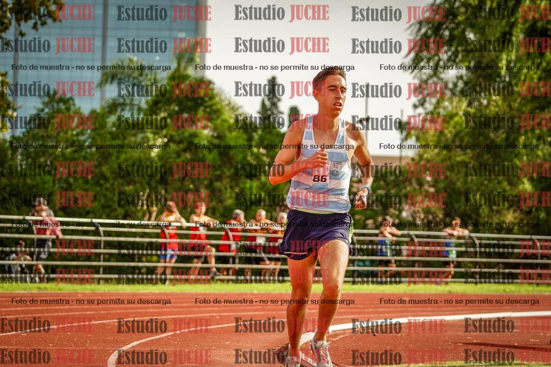 Fotos de los 3000 m llanos de varones