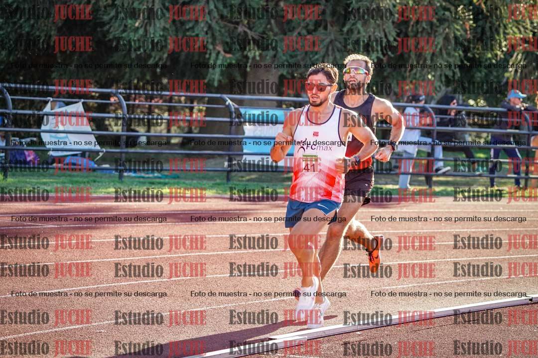 Fotos de los 3000 m llanos de varones