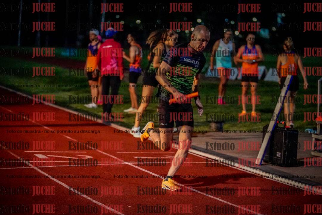Fotos de las postas 4x400 m mixtas