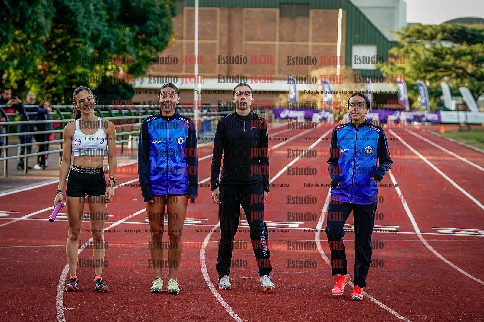 Fotos de las postas 4x400 m de mujeres