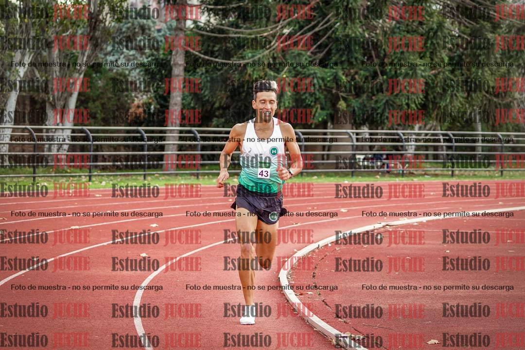 Fotos de los 3000 m llanos de varones