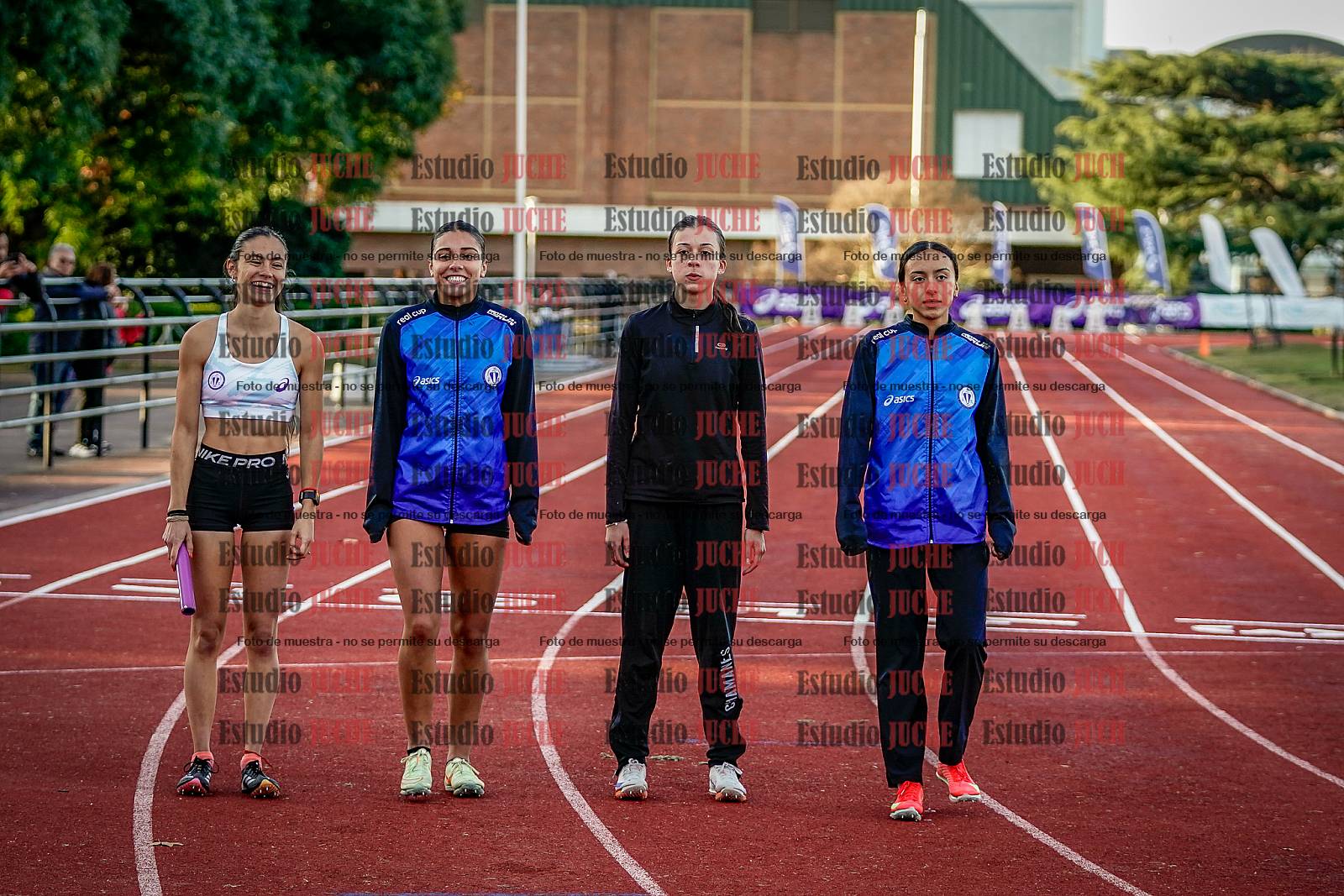 Fotos de las postas 4x400 m de mujeres
