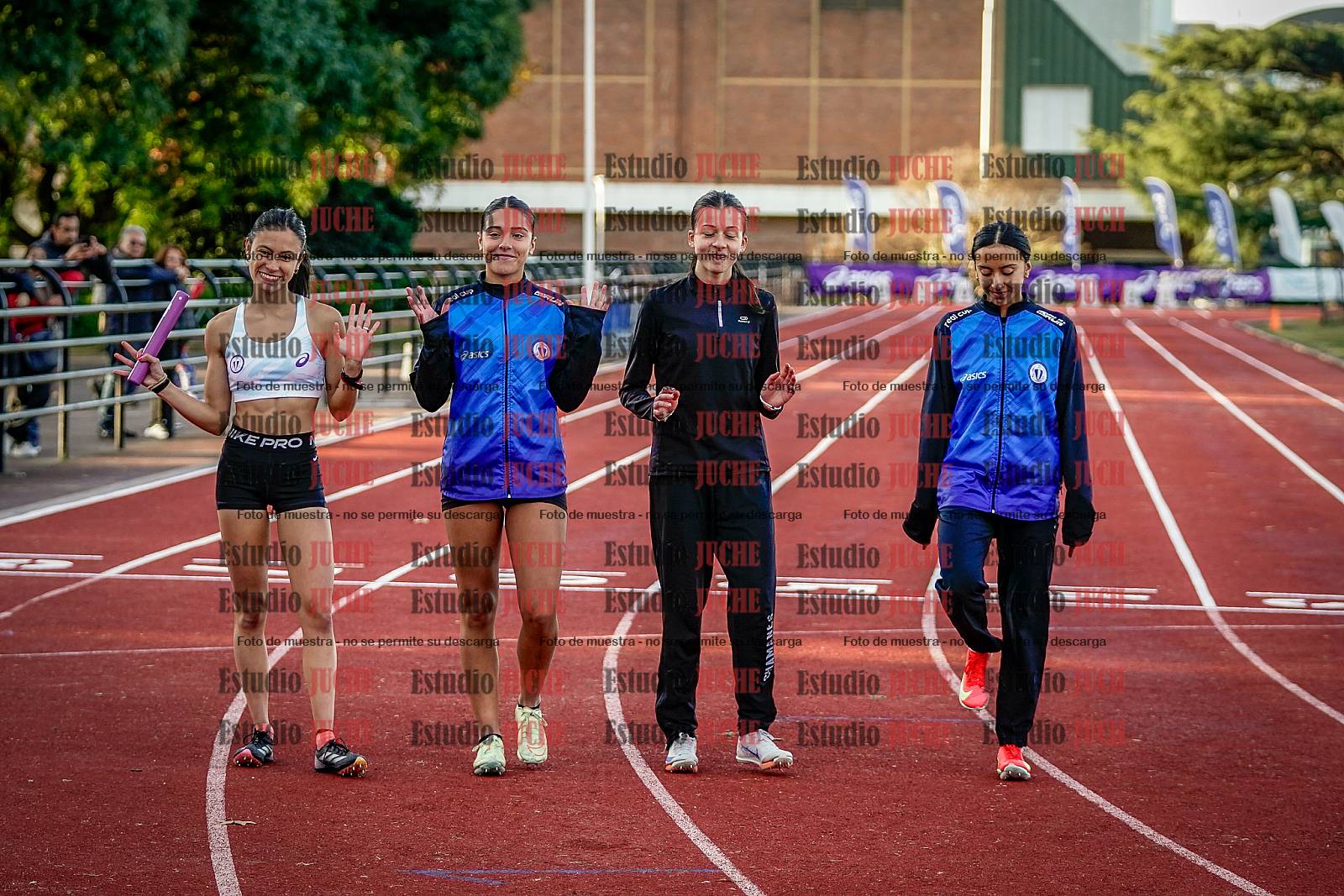 Fotos de las postas 4x400 m de mujeres