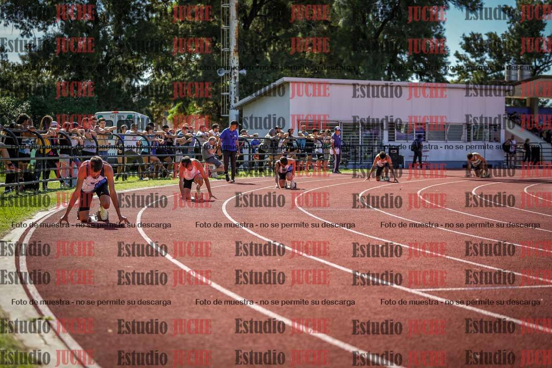 Fotos de los 400 m llanos de varones