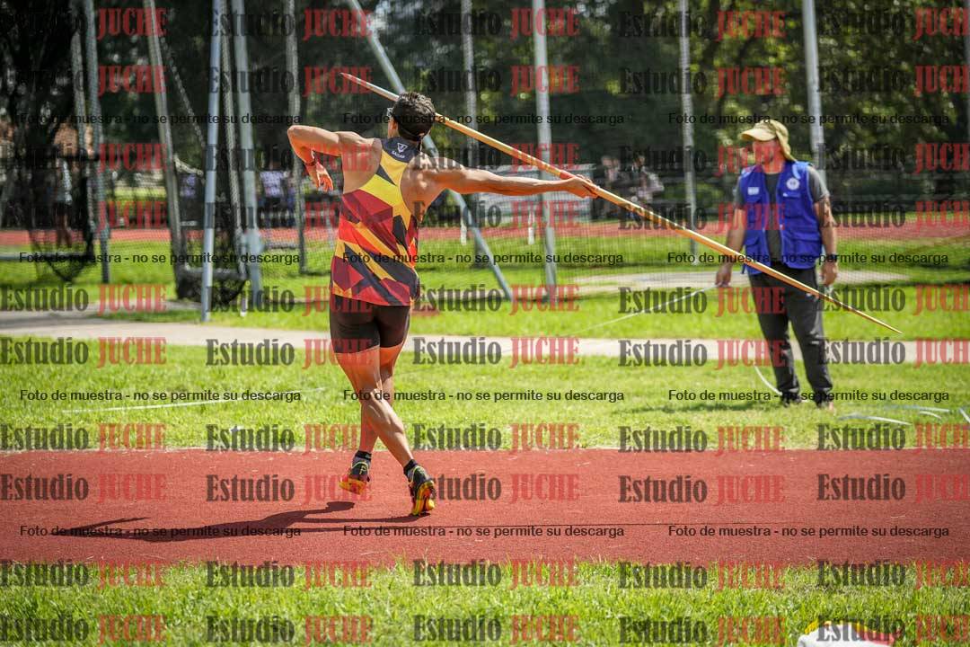 Fotos del lanzamiento de jabalina de varones - decatlón 9