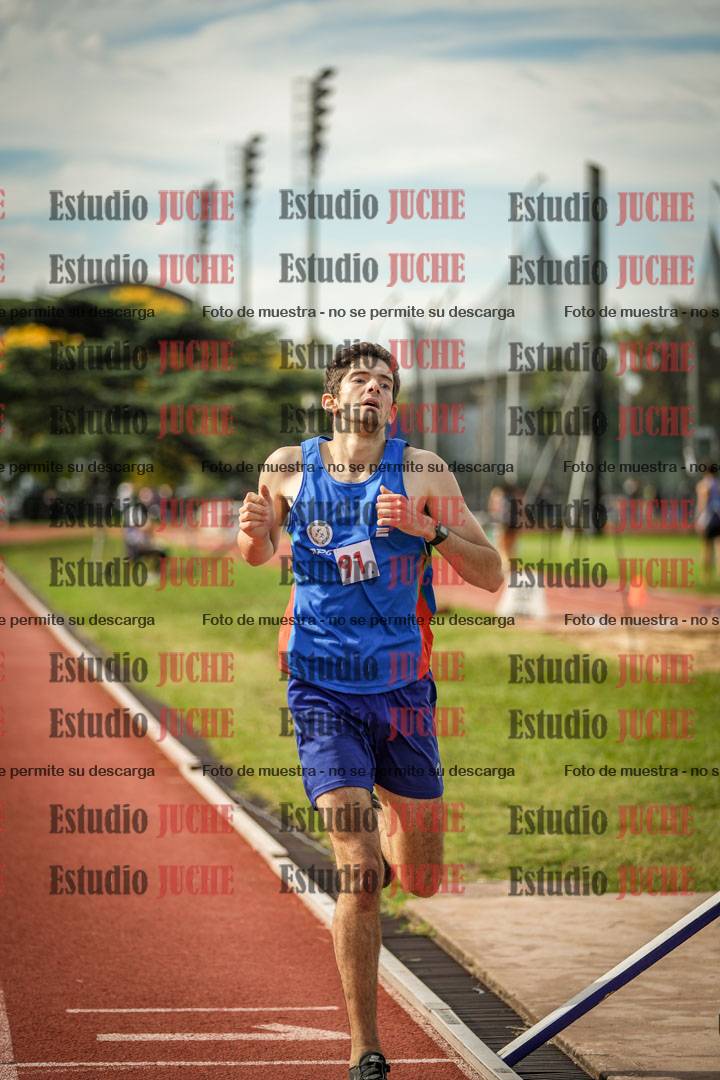 Fotos de los 800 m llanos de varones
