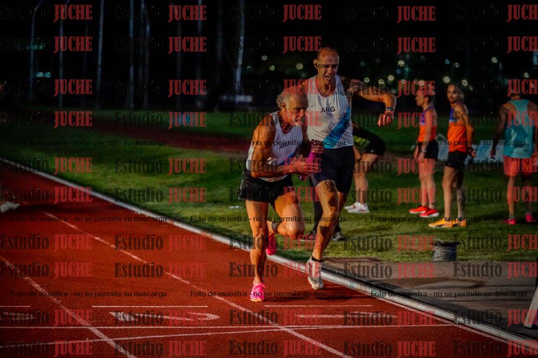 Fotos de las postas 4x400 m mixtas