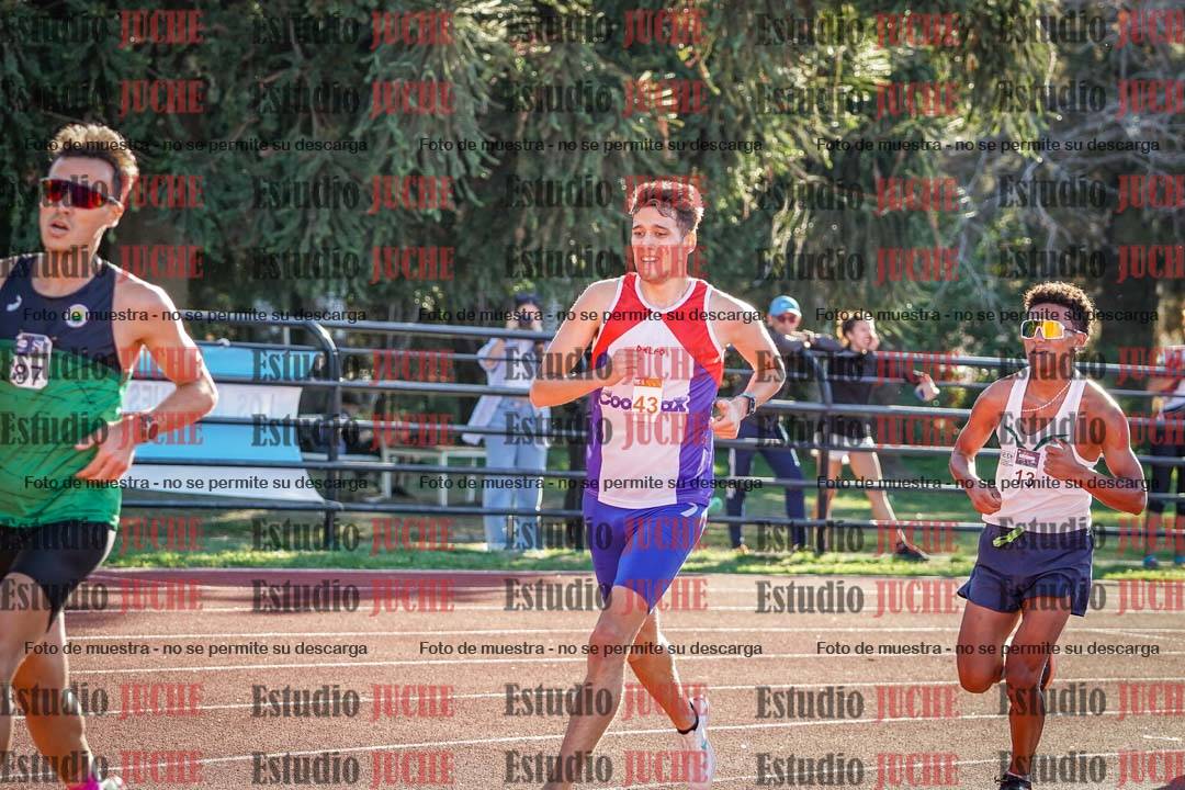 Fotos de los 3000 m llanos de varones