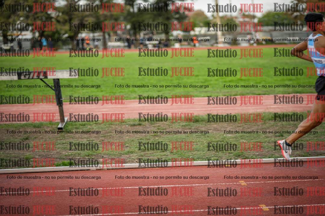 Fotos de los 3000 m llanos de varones