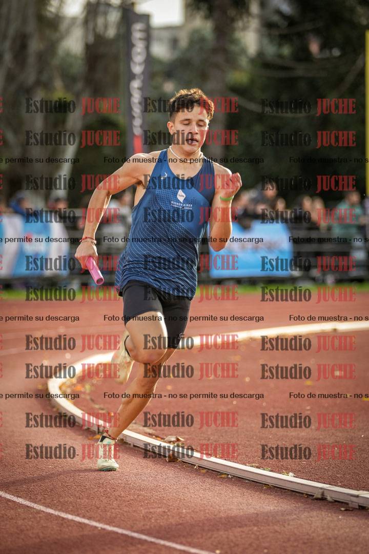 Fotos de las Postas 8x300 m mixta