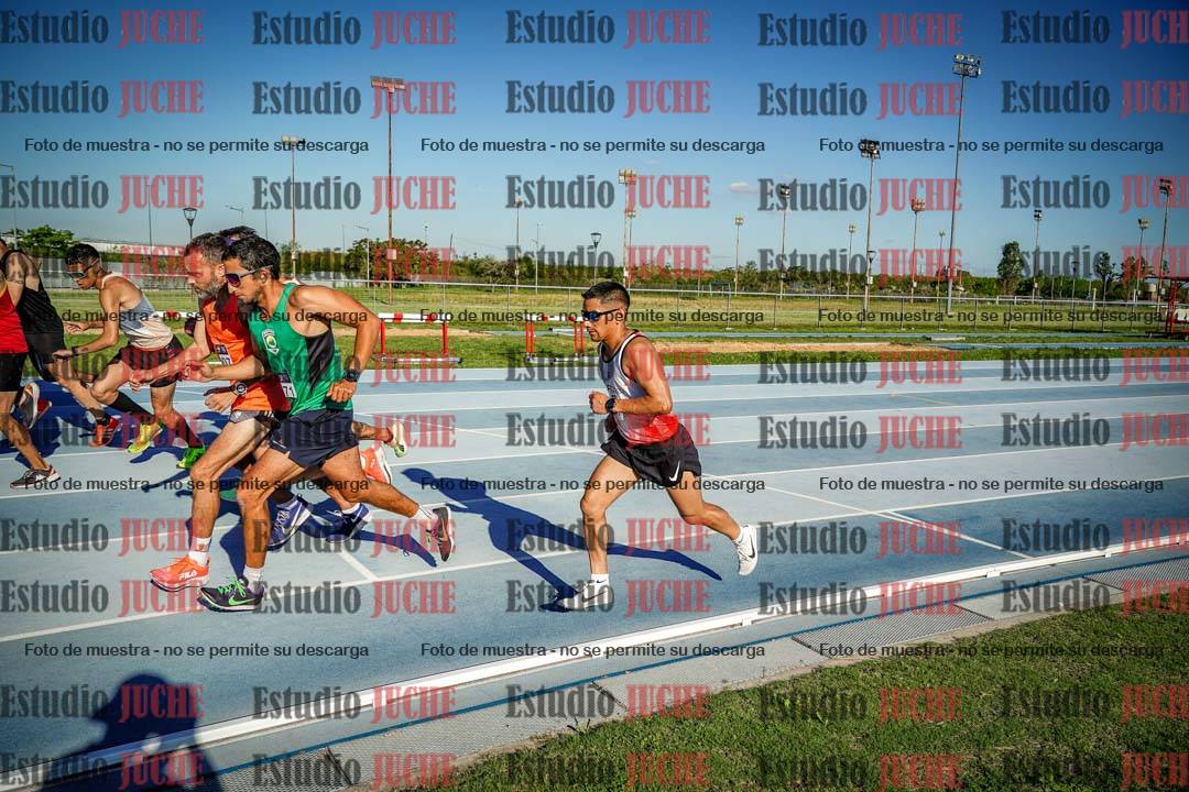 Fotos de los 3000 m llanos de varones
