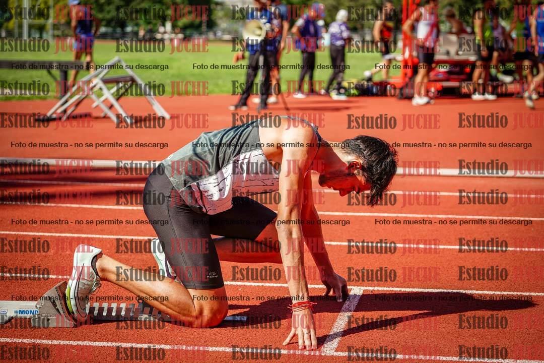 Fotos de los 400 m llanos de varones
