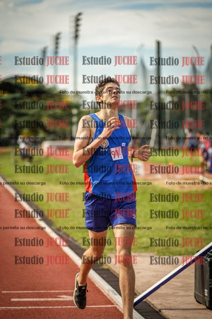 Fotos de los 800 m llanos de varones
