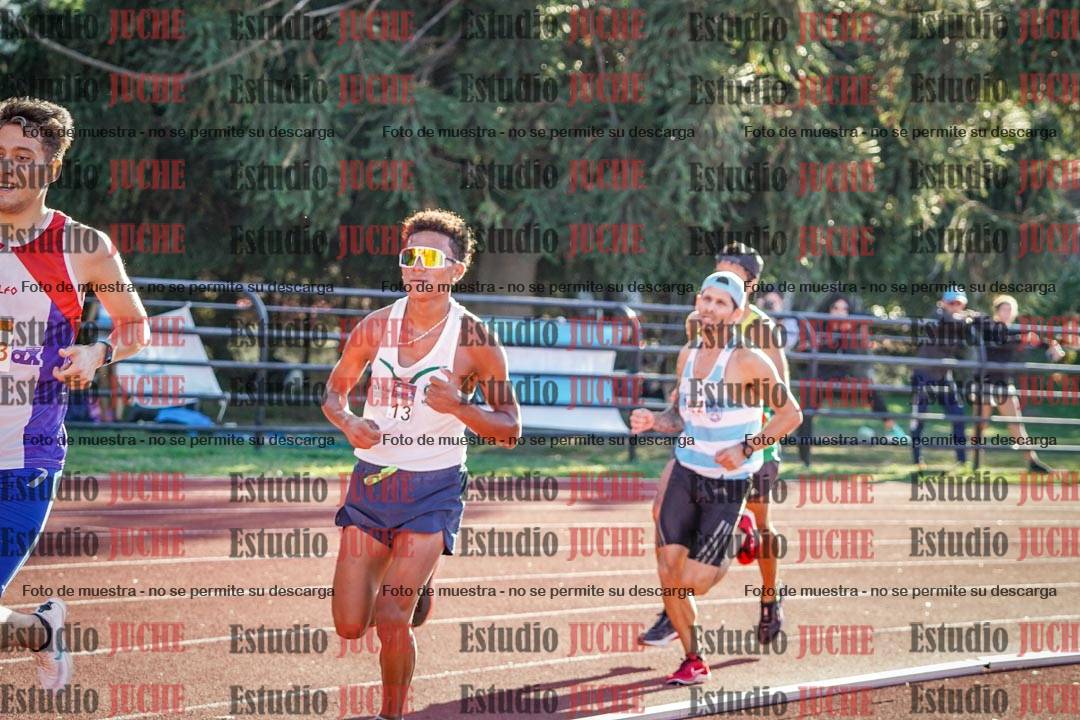 Fotos de los 3000 m llanos de varones