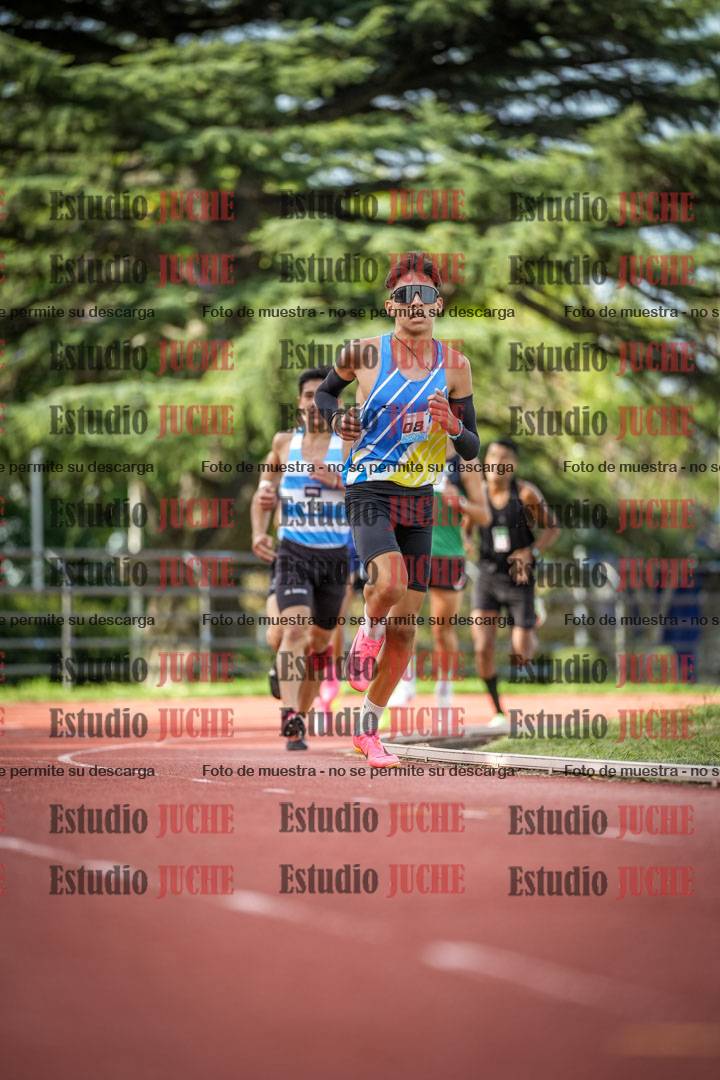Fotos de los 3000 m llanos de varones