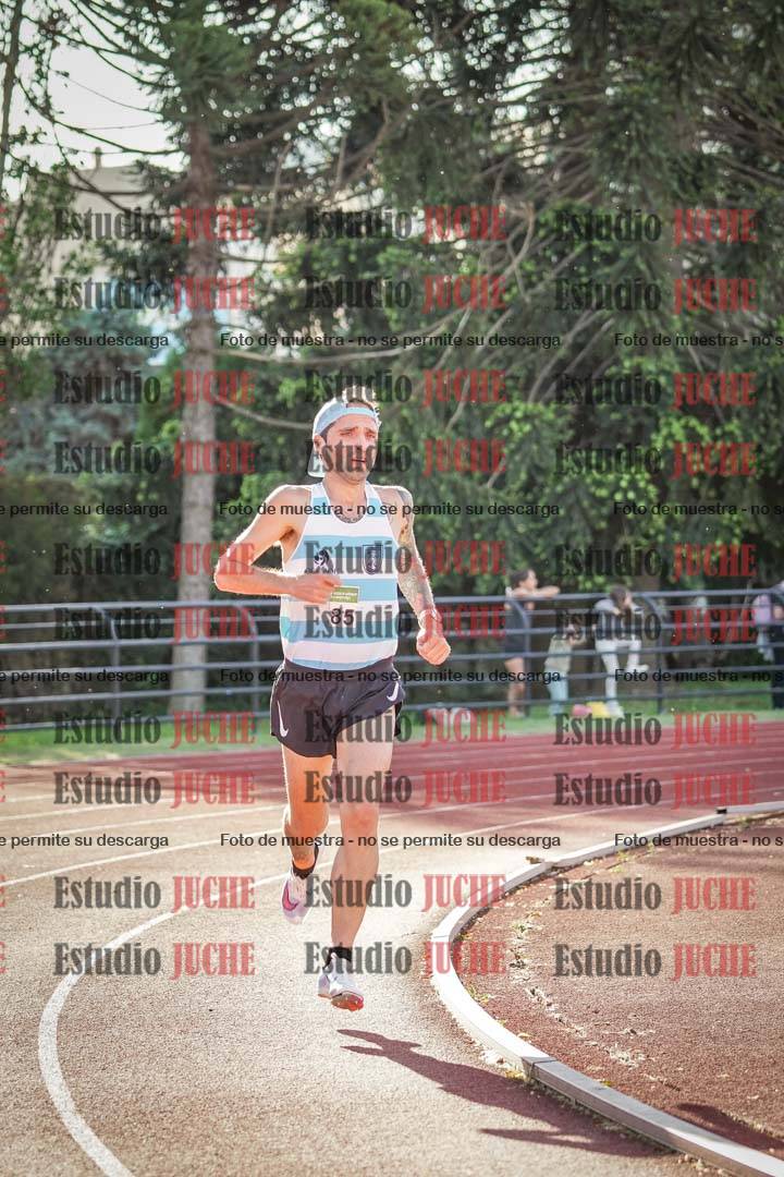 Fotos de los 3000 m llanos de varones