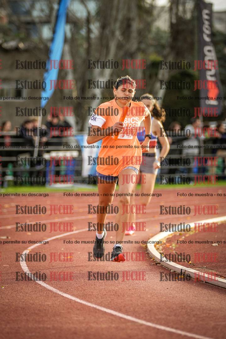 Fotos de las Postas 8x300 m mixta