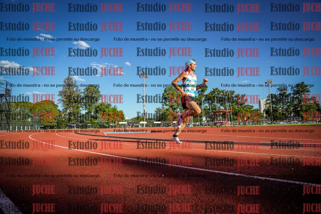 Fotos de los 3000 m llanos de varones