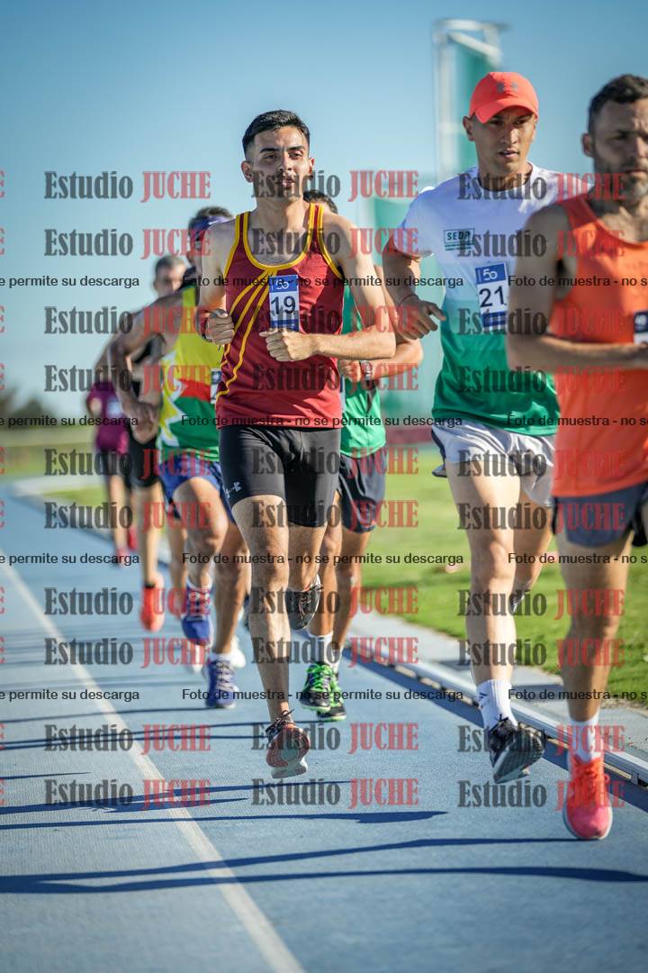 Fotos de los 3000 m llanos de varones