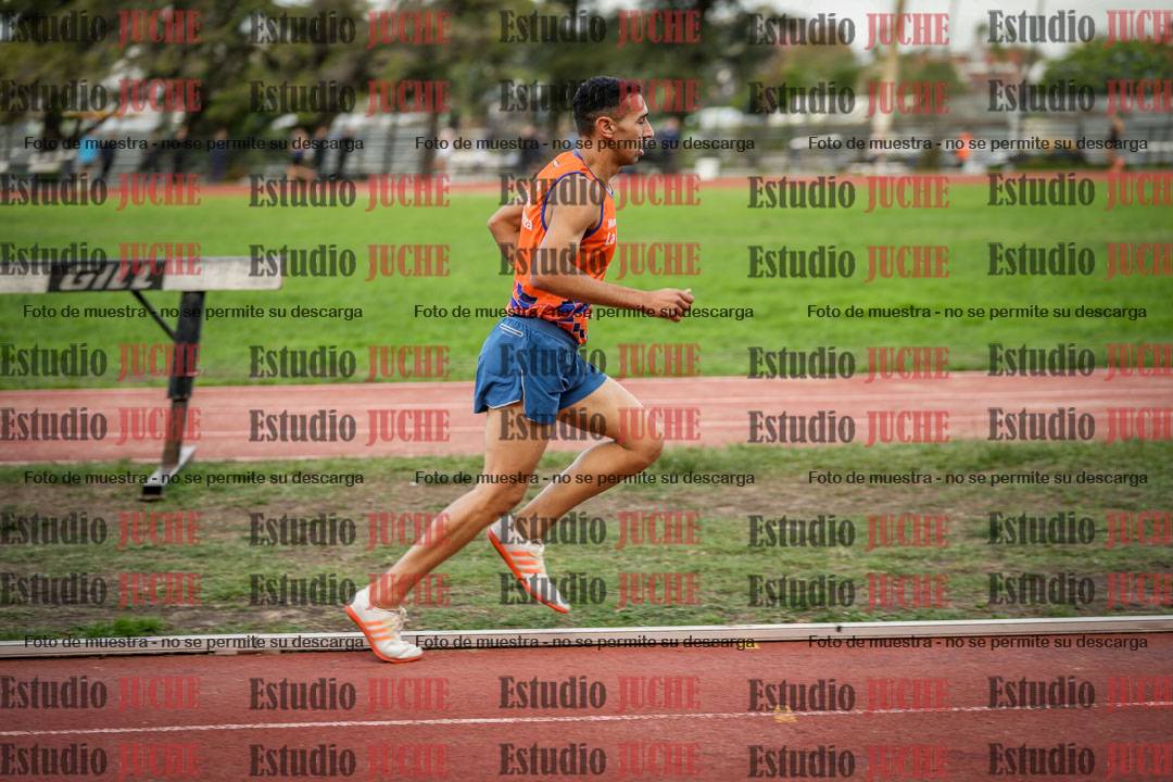 Fotos de los 3000 m llanos de varones