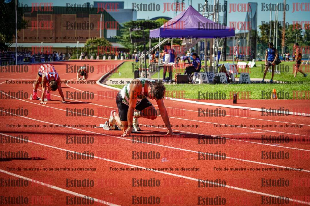 Fotos de los 400 m llanos de varones