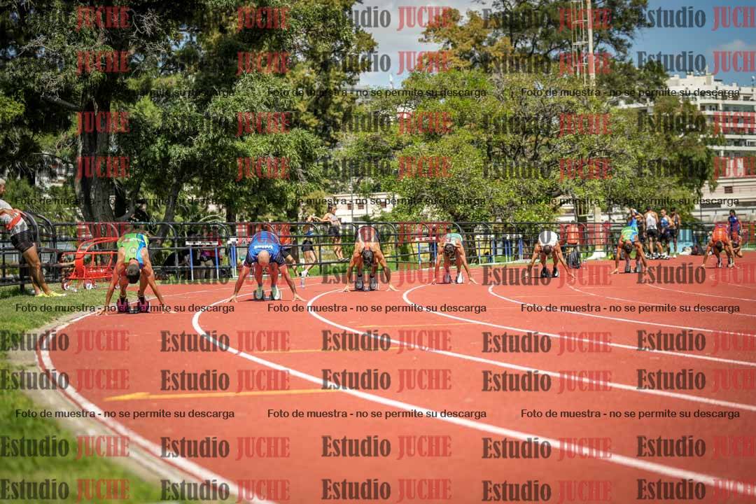 Fotos de los 200 m llanos de varones