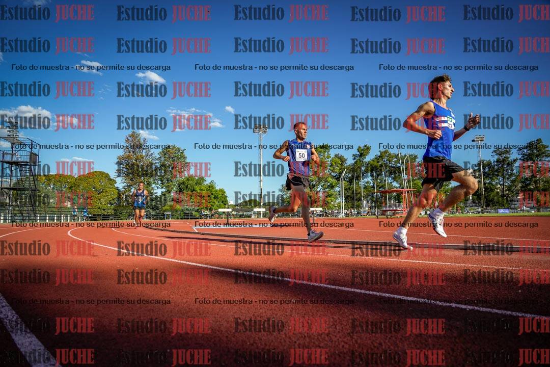 Fotos de los 3000 m llanos de varones
