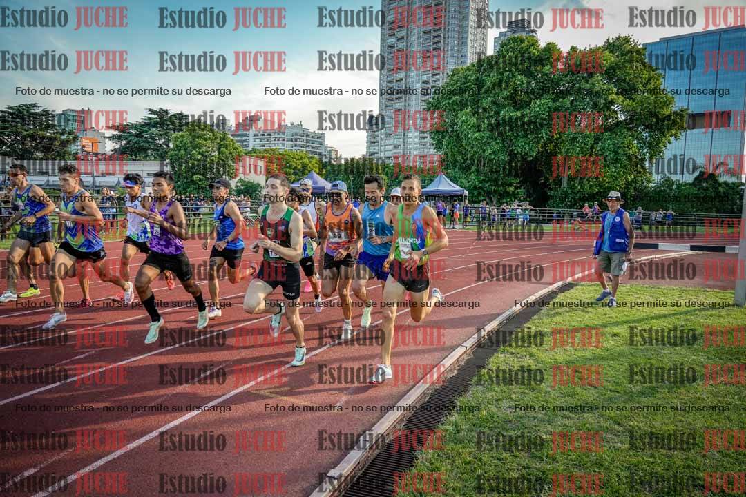 Fotos de los 1500 m llanos de varones