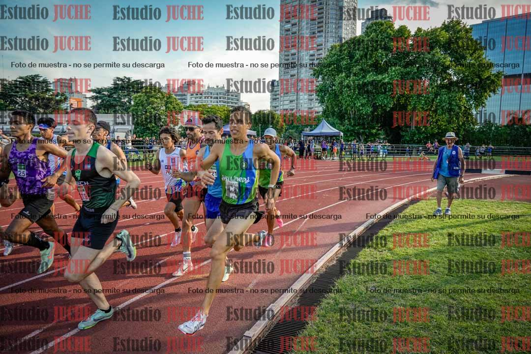 Fotos de los 1500 m llanos de varones