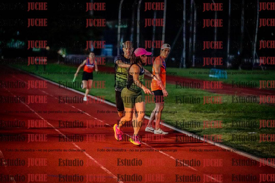 Fotos de las postas 4x400 m mixtas